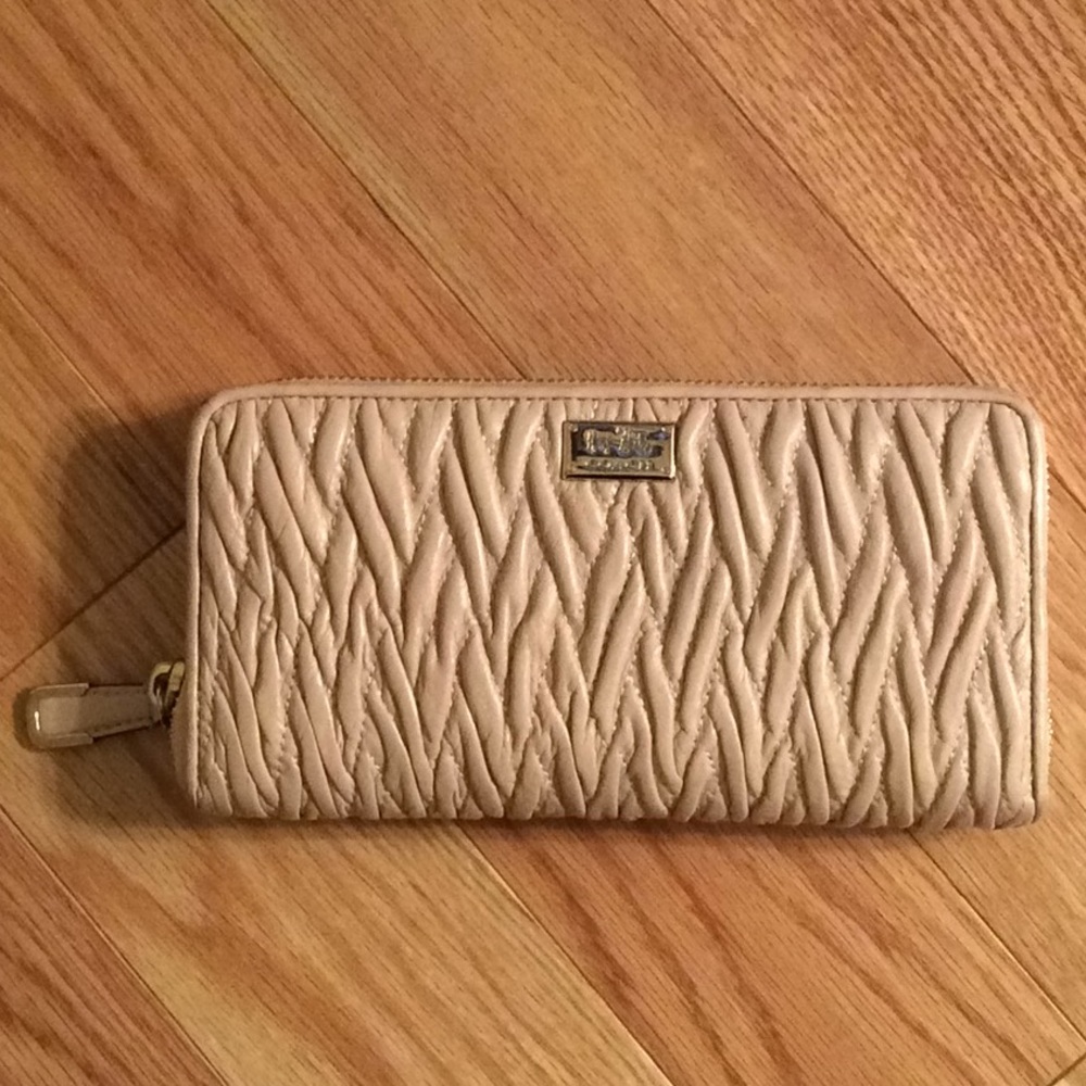 Authentic Coach wallet